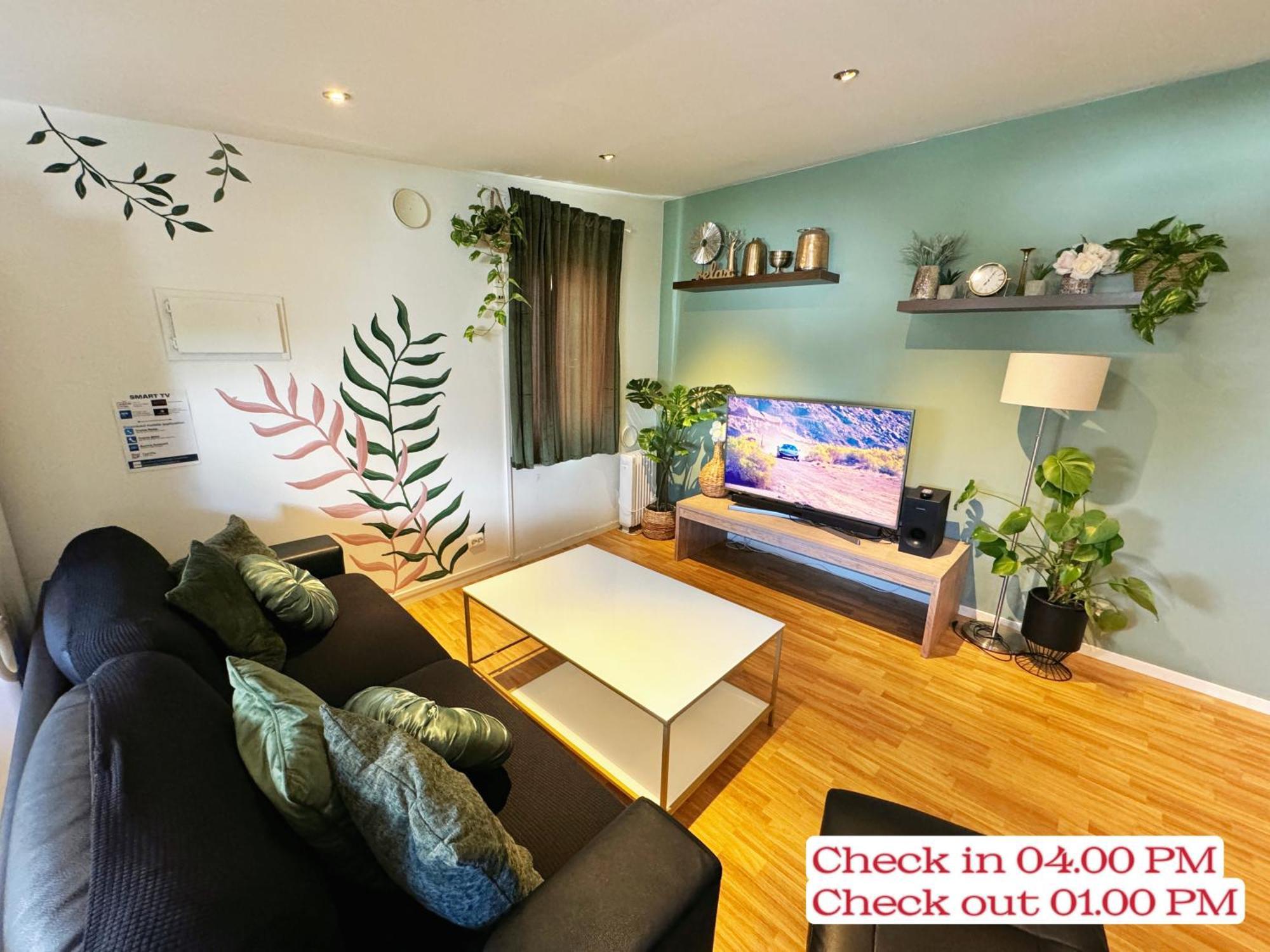 Guesthouse In Tromso Center By Dada Bagian luar foto